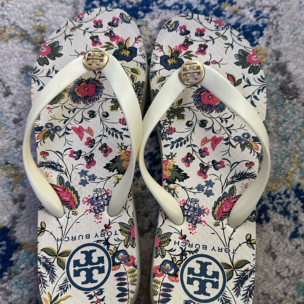 Tory Butch flip flop. Sz 7